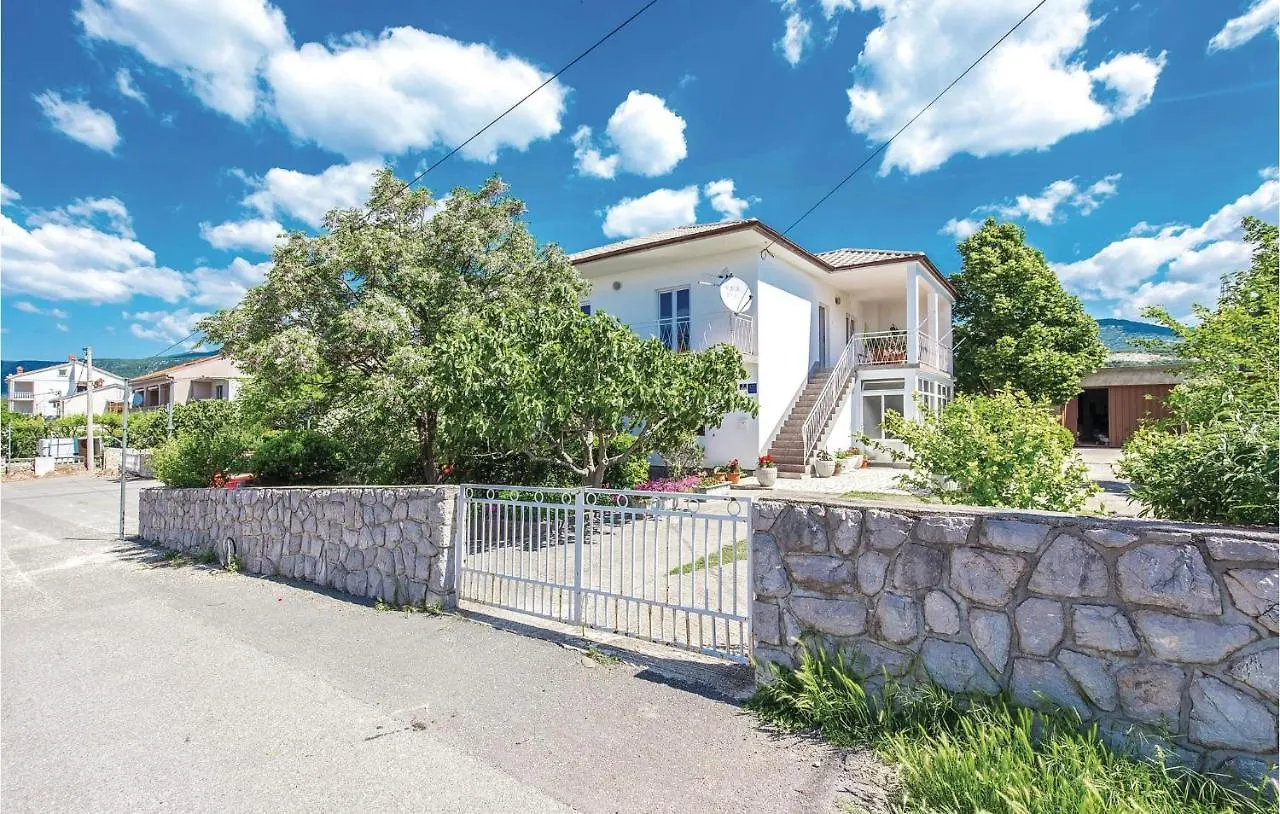 2 Bedroom Stunning Apartment In Novi Vinodolski