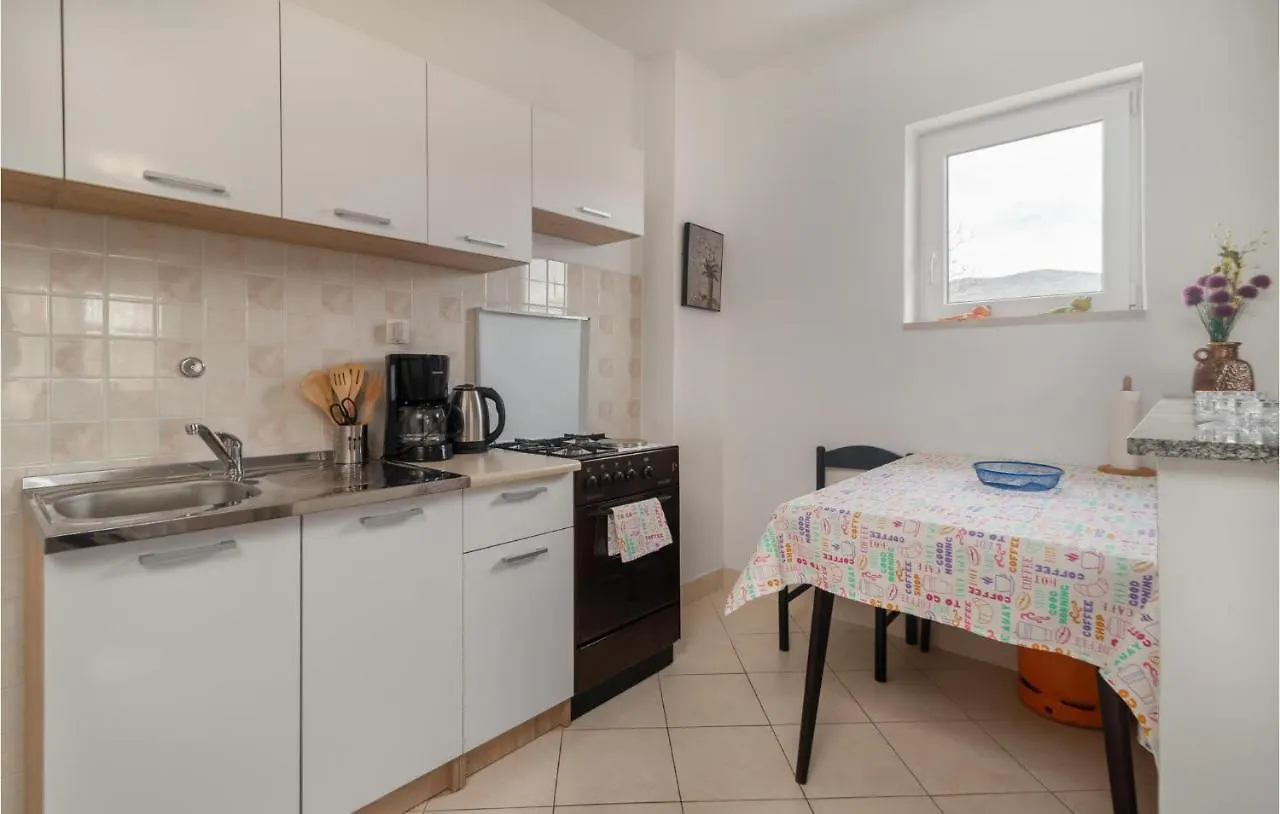 2 Bedroom Stunning Apartment In Novi Vinodolski