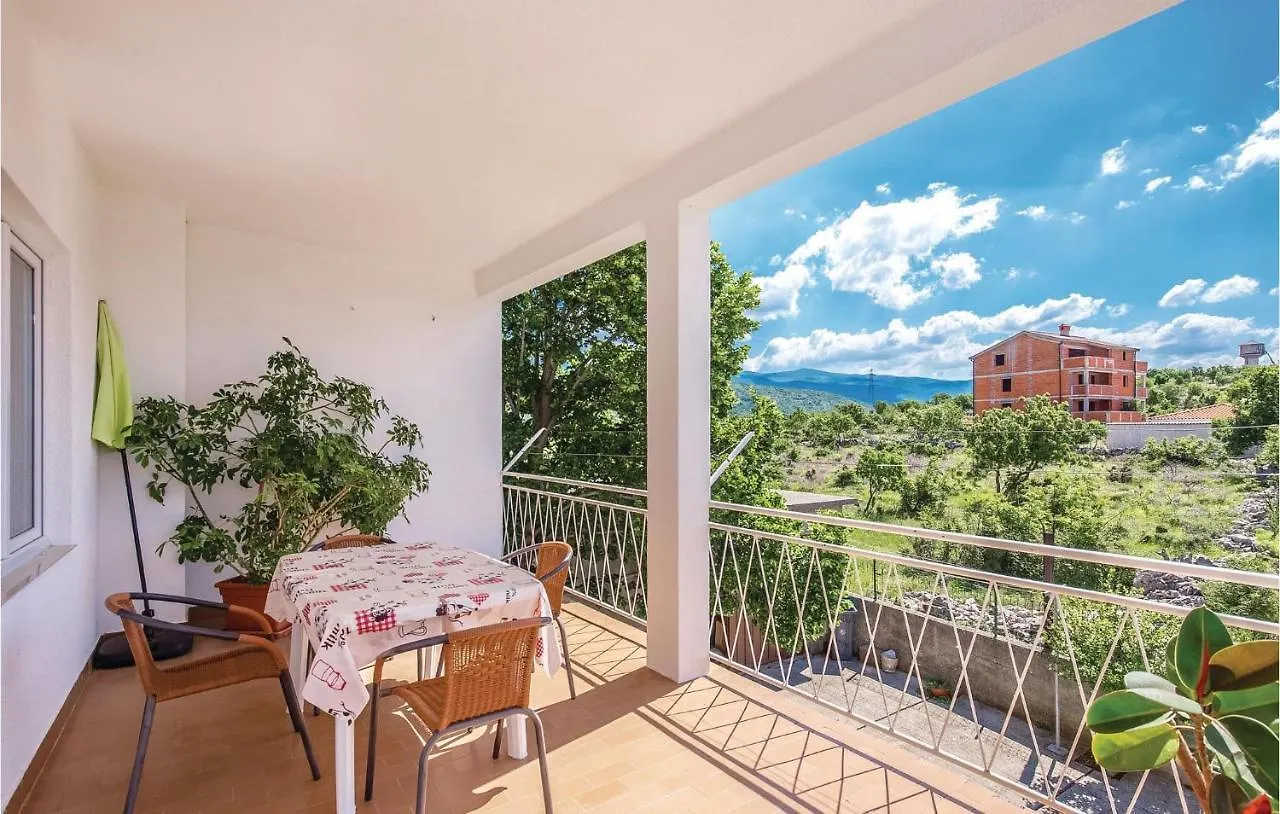 2 Bedroom Stunning Apartment In Novi Vinodolski