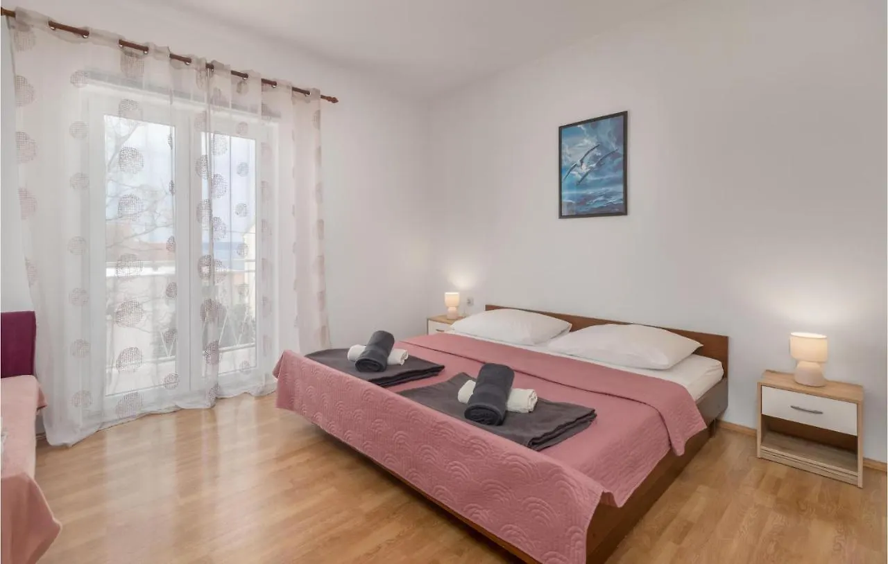 2 Bedroom Stunning Apartment In Novi Vinodolski