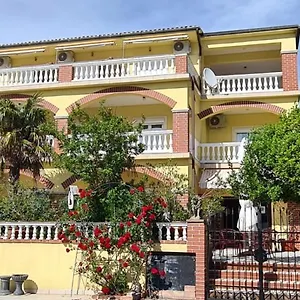  Bed & Breakfast Barbara